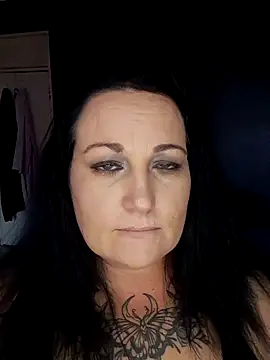 Couplenew2this online show from 4, 3, 2025