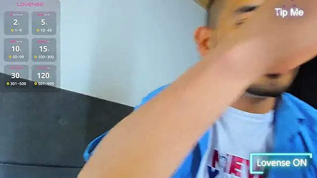 jhonyalzate2 online show from 7, 10, 2025