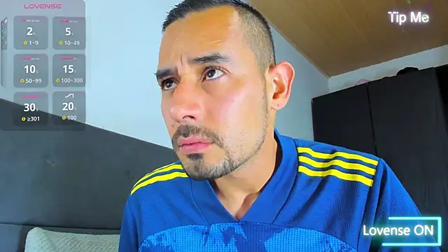 jhonyalzate2 online show from 10, 10, 2025