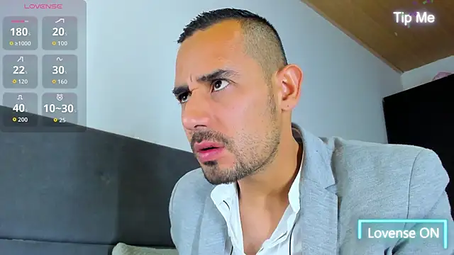 jhonyalzate2 online show from 6, 10, 2025