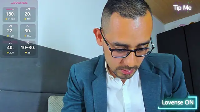 jhonyalzate2 online show from 3, 10, 2025