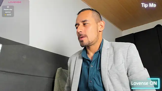 Snapshot of jhonyalzate2 chatting on 21, 6, 2026 jhonyalzate2 online show from 21, 6, 2026