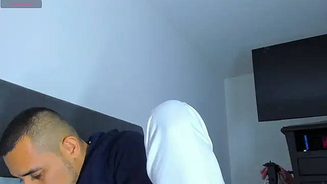 jhonyalzate2 online show from 1, 3, 2025