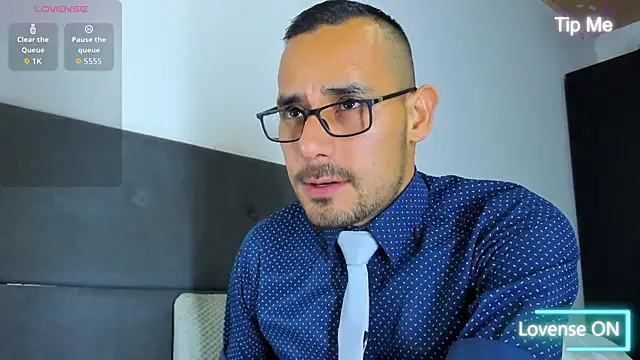 jhonyalzate2 online show from 9, 9, 2025