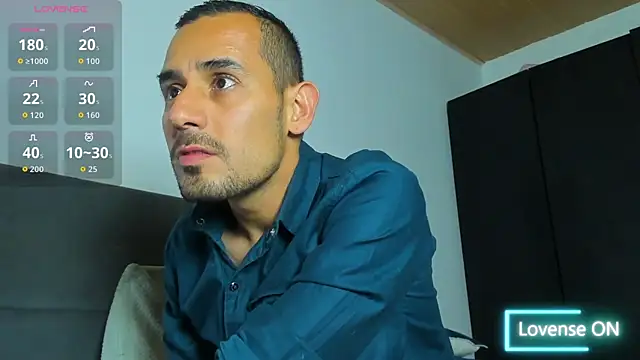 jhonyalzate2 online show from 24, 2, 2026