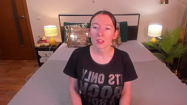 Snapshot of CatherineWalls chatting on 6, 7, 2026 CatherineWalls online show from 6, 7, 2026