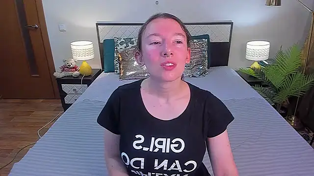 Snapshot of CatherineWalls chatting on 13, 7, 2026 CatherineWalls online show from 13, 7, 2026