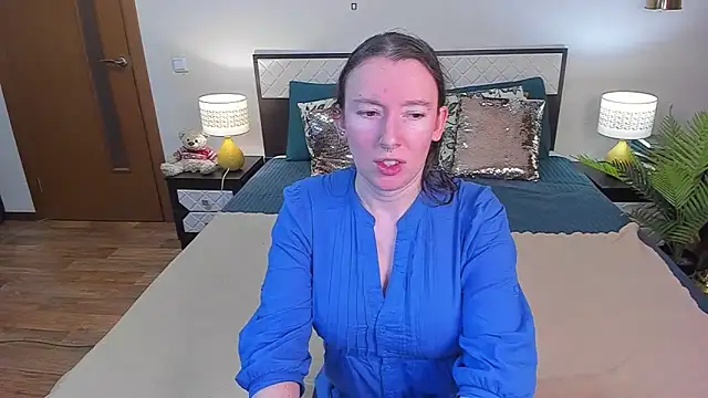 CatherineWalls online show from 1, 6, 2026