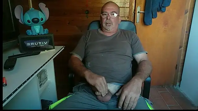 0oscar xxx online show from 11, 9, 2025