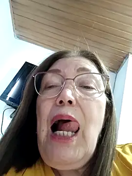 Vicky Rosse online show from 7, 3, 2025