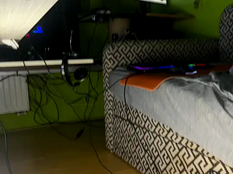 OndruSuk online show from 17, 2, 2025