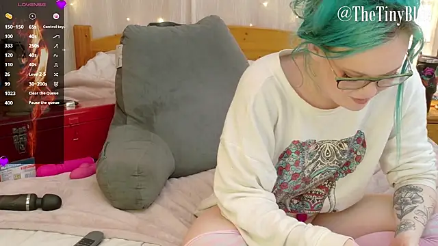 thetinyblue online show from 3, 3, 2025