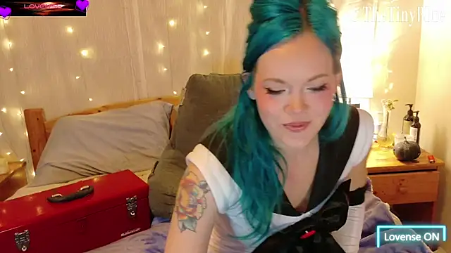 thetinyblue online show from 28, 10, 2025