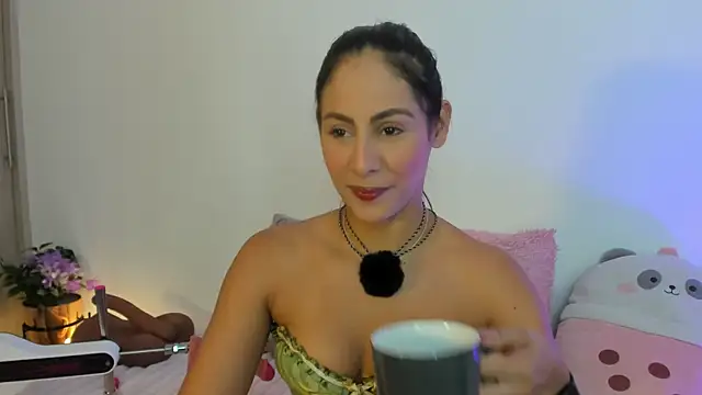 vicky rachell online show from 16, 9, 2025