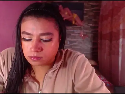 katrinawillff online show from 5, 11, 2025