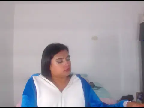 Snapshot of katrinawillff chatting on 6, 6, 2026 katrinawillff online show from 6, 6, 2026
