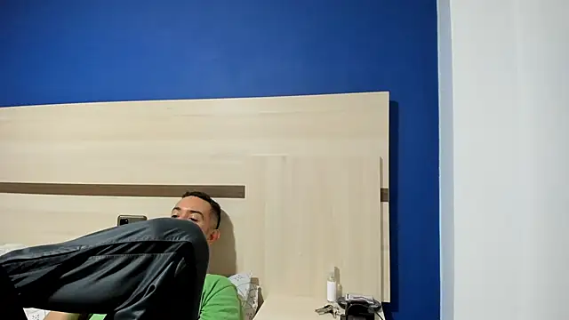 funcouple1985 online show from 6, 12, 2024