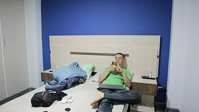 funcouple1985 online show from 4, 12, 2024