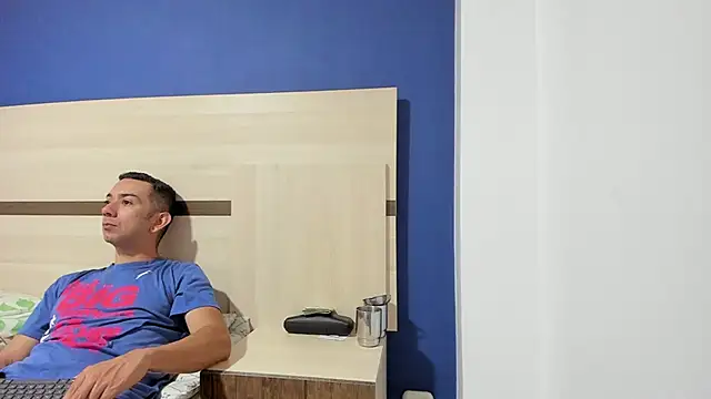 funcouple1985 online show from 12, 12, 2024