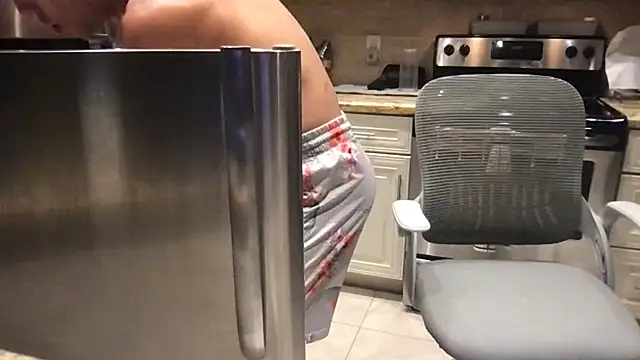 BigGuyMuscle online show from 2, 10, 2025