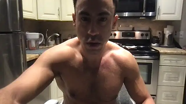 Snapshot of BigGuyMuscle chatting on 16, 12, 2025 BigGuyMuscle online show from 16, 12, 2025