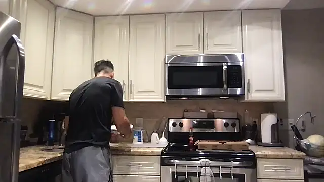 BigGuyMuscle online show from 21, 9, 2025