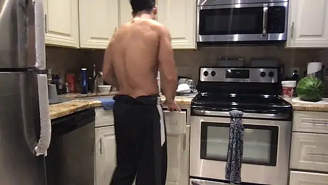 Snapshot of BigGuyMuscle chatting on 9, 1, 2026 BigGuyMuscle online show from 9, 1, 2026