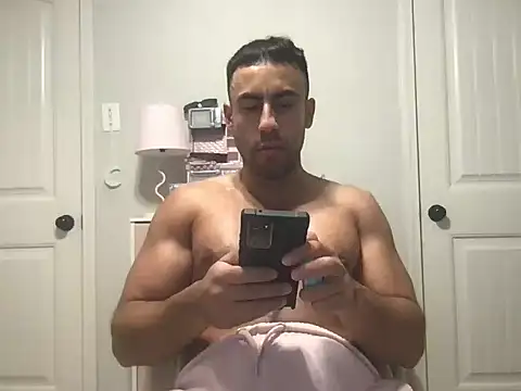 Snapshot of BigGuyMuscle chatting on 8, 7, 2026 BigGuyMuscle online show from 8, 7, 2026