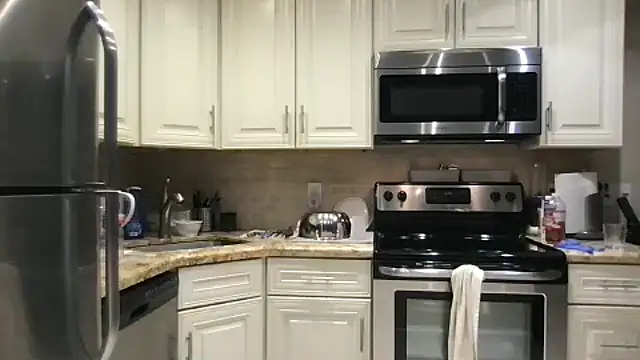 Snapshot of BigGuyMuscle chatting on 3, 12, 2025 BigGuyMuscle online show from 3, 12, 2025