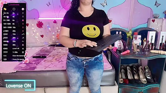 Zaly mature online show from 25, 4, 2026