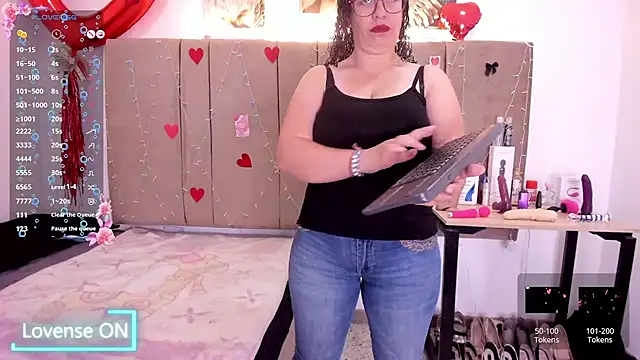 Zaly mature online show from 11, 11, 2025