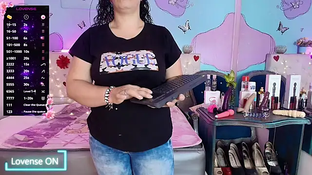 Zaly mature online show from 30, 4, 2026