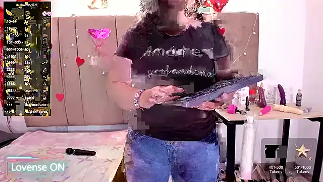 Zaly mature online show from 7, 10, 2025