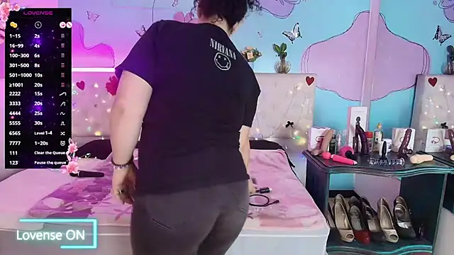 Zaly mature online show from 30, 5, 2026
