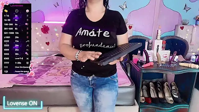 Zaly mature online show from 24, 4, 2026