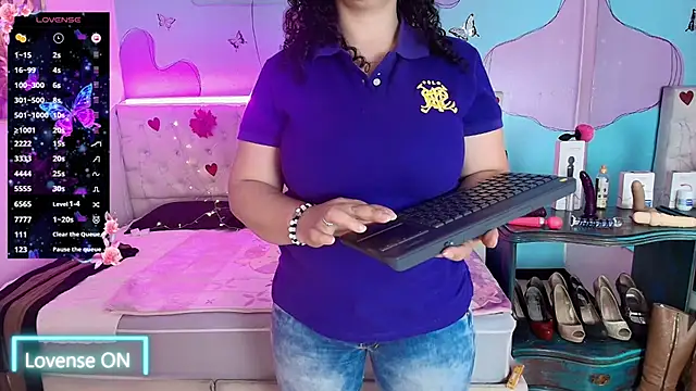 Snapshot of Zaly_mature chatting on 8, 7, 2026 Zaly mature online show from 8, 7, 2026