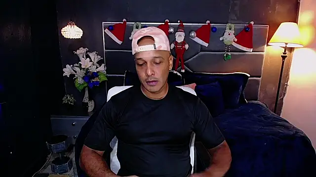 Snapshot of liam_howard chatting on 2, 12, 2025 liam howard online show from 2, 12, 2025