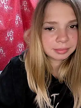 Zuli Kiska online show from 8, 10, 2025