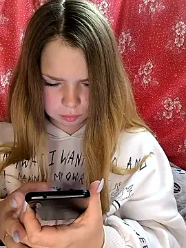 Zuli Kiska online show from 25, 3, 2026