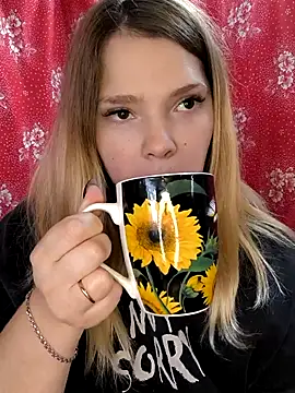 Zuli Kiska online show from 15, 11, 2025