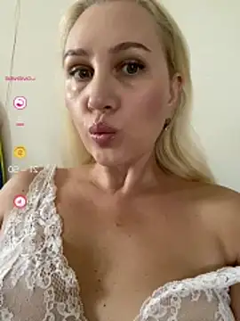 Snapshot of YourBlondee chatting on 12, 7, 2026 YourBlondee online show from 12, 7, 2026