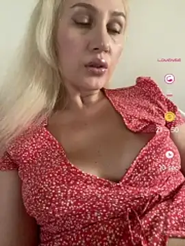 Snapshot of YourBlondee chatting on 14, 7, 2026 YourBlondee online show from 14, 7, 2026