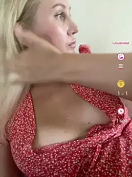 Snapshot of YourBlondee chatting on 14, 7, 2026 YourBlondee online show from 14, 7, 2026