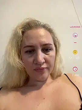 Snapshot of YourBlondee chatting on 12, 6, 2026 YourBlondee online show from 12, 6, 2026