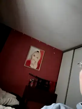 Smiling Irene online show from 26, 2, 2025