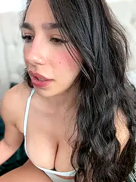 LoveLillyy online show from 15, 12, 2025