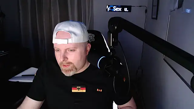 DerPornoPete online show from 12, 2, 2025