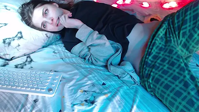 Q T pie online show from 3, 1, 2025