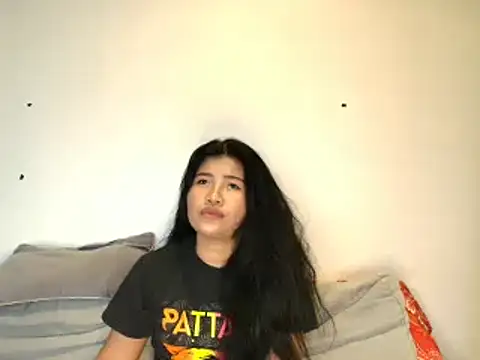 Snapshot of jhon_gade chatting on 3, 11, 2025 jhon gade online show from 3, 11, 2025