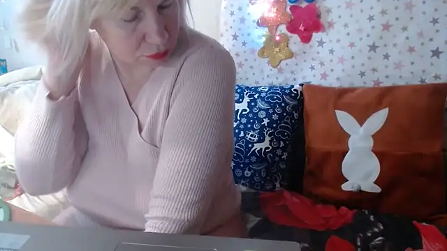 QueenLana online show from 16, 2, 2026